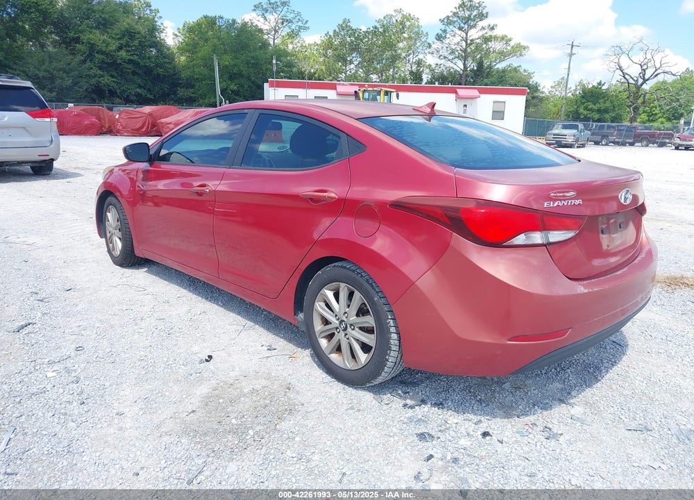 2015 HYUNDAI ELANTRA VIN: KMHDH4AE3FU325623