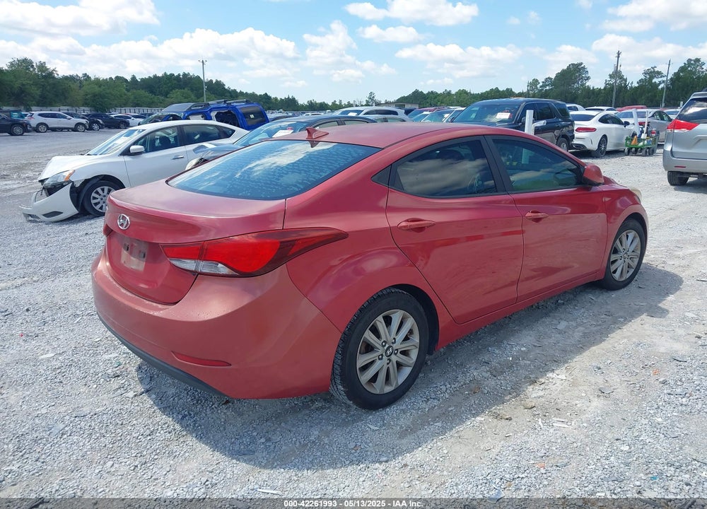2015 HYUNDAI ELANTRA VIN: KMHDH4AE3FU325623