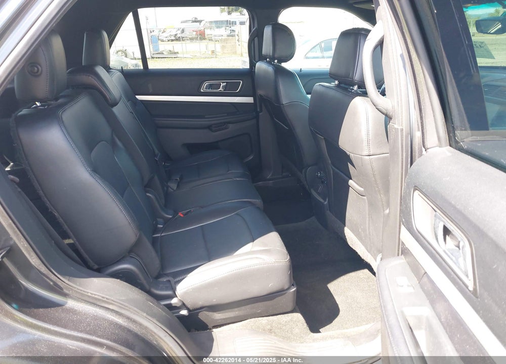 2016 FORD EXPLORER VIN: 1FM5K8D81GGC59821