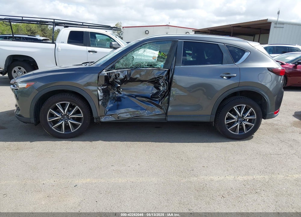 2018 MAZDA CX-5 TOURING VIN: JM3KFACM4J0380044
