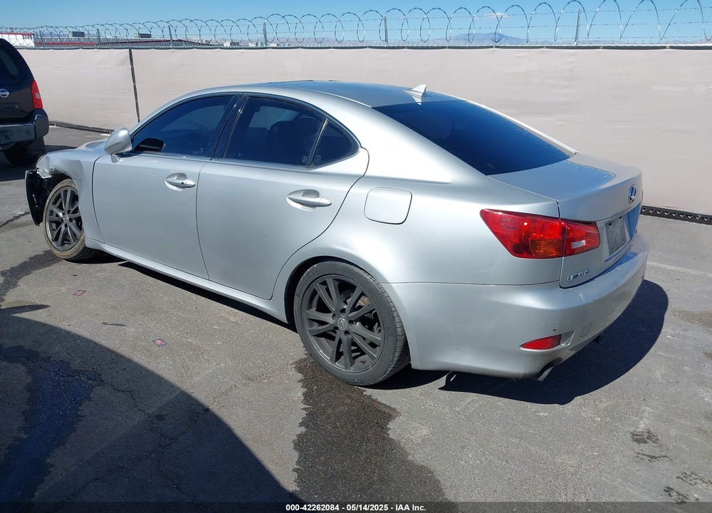 2008 LEXUS IS250 VIN: JTHBK262482074995