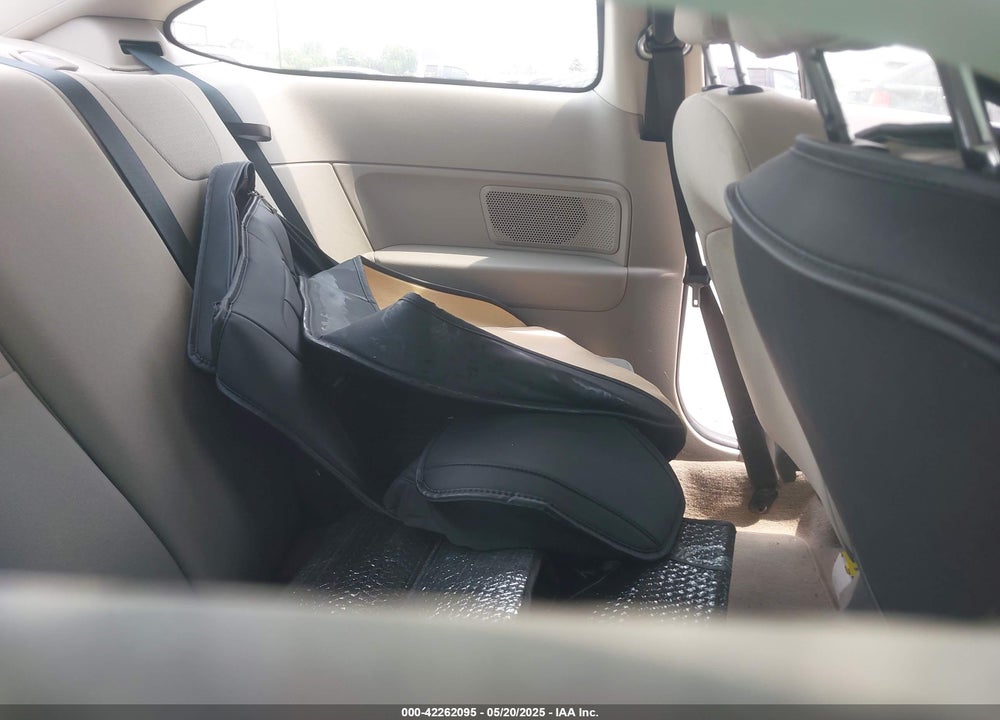 2008 FORD FOCUS VIN: 1FAHP32N68W286265