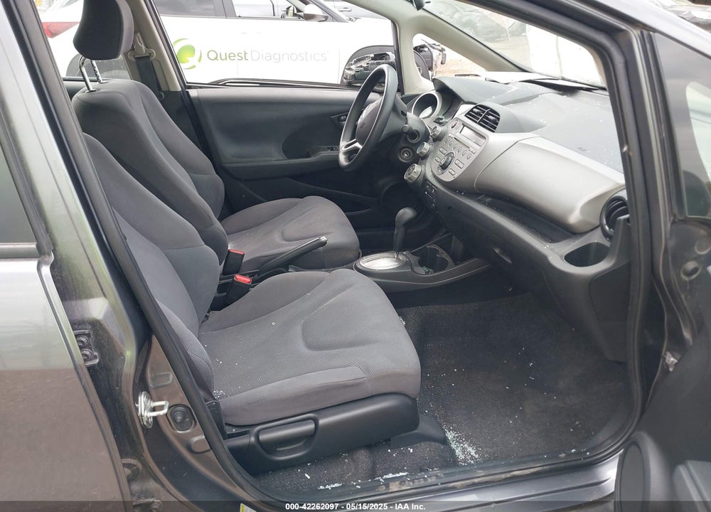2013 HONDA FIT VIN: JHMGE8H3XDC026329