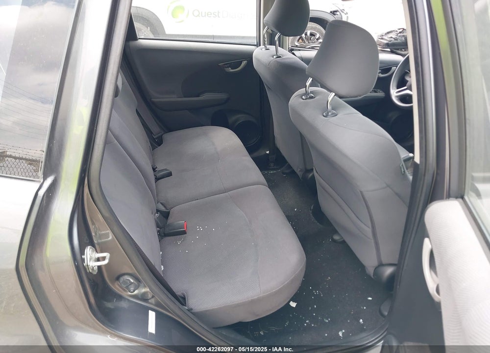 2013 HONDA FIT VIN: JHMGE8H3XDC026329