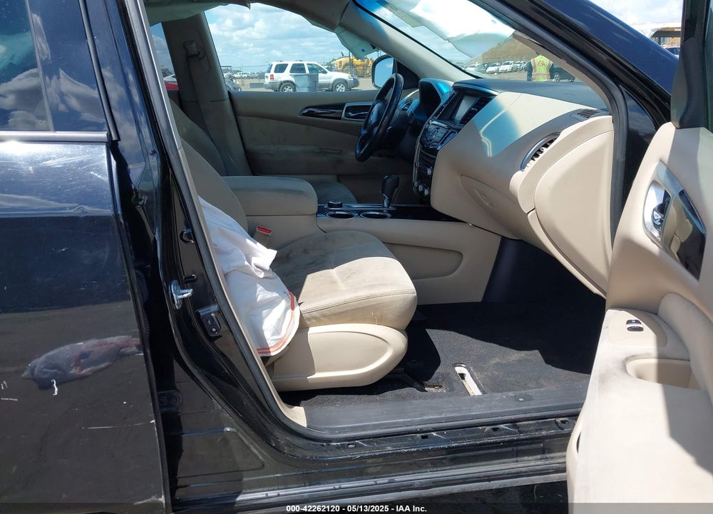 2016 NISSAN PATHFINDER VIN: 5N1AR2MM8GC653327
