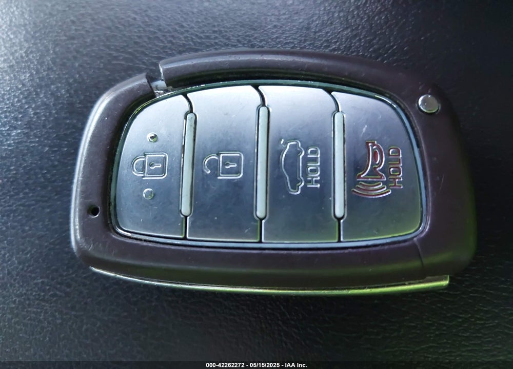 2015 HYUNDAI SONATA VIN: 5NPE34AB6FH088018
