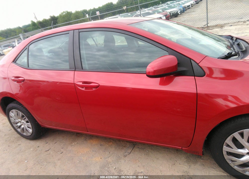 2019 TOYOTA COROLLA LE VIN: 2T1BURHE0KC212830