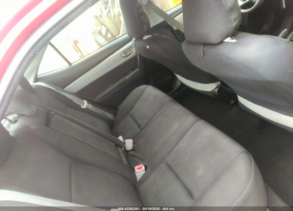 2019 TOYOTA COROLLA LE VIN: 2T1BURHE0KC212830