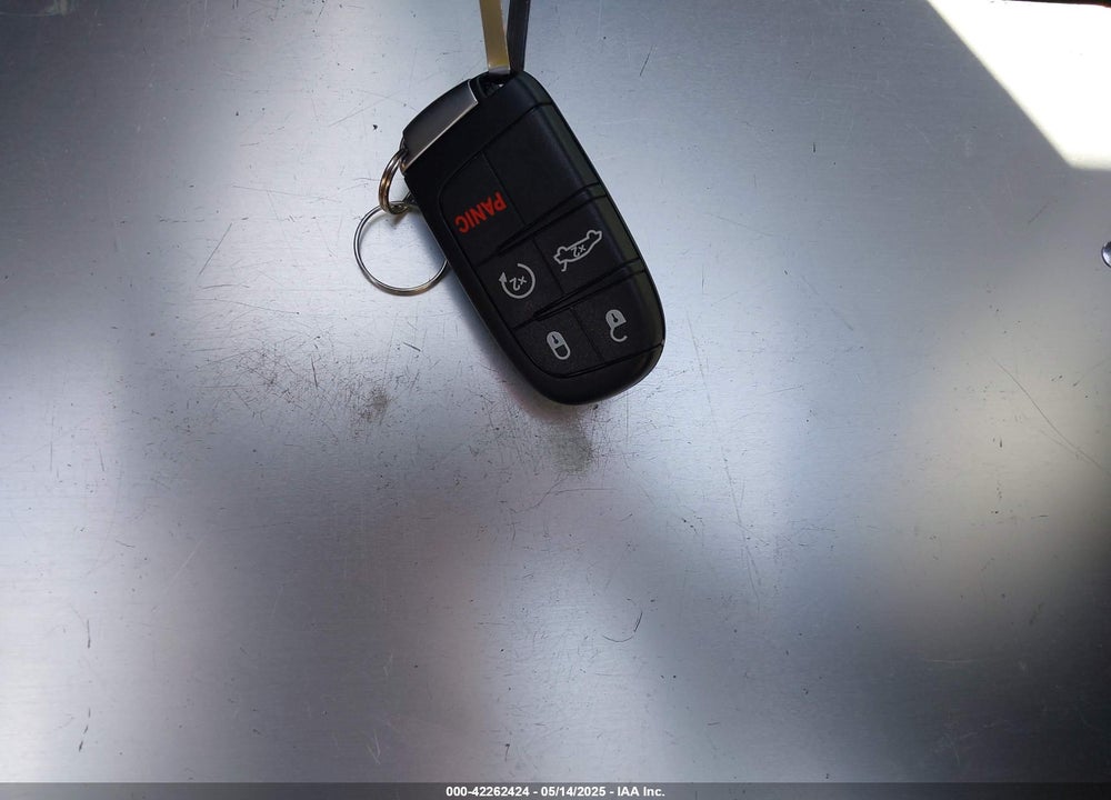 2018 CHRYSLER 300 VIN: 2C3CCABTXJH144349