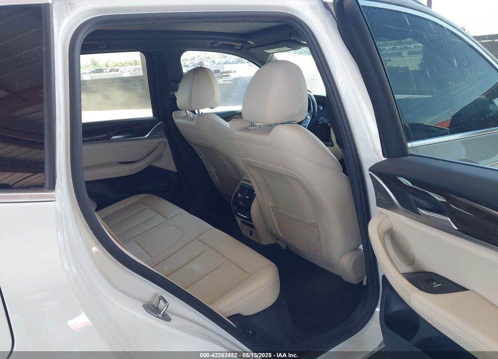 2018 BMW X3 VIN: 5UXTR9C57JLD61743