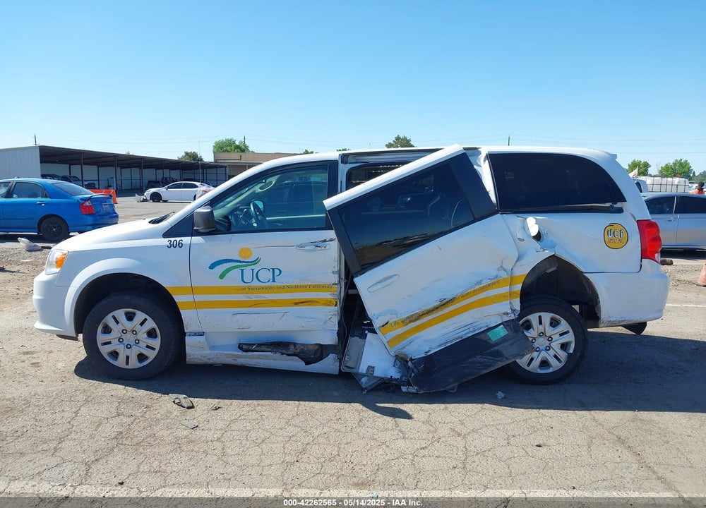 2018 DODGE GRAND CARAVAN VIN: 2C7WDGBG9JR363103