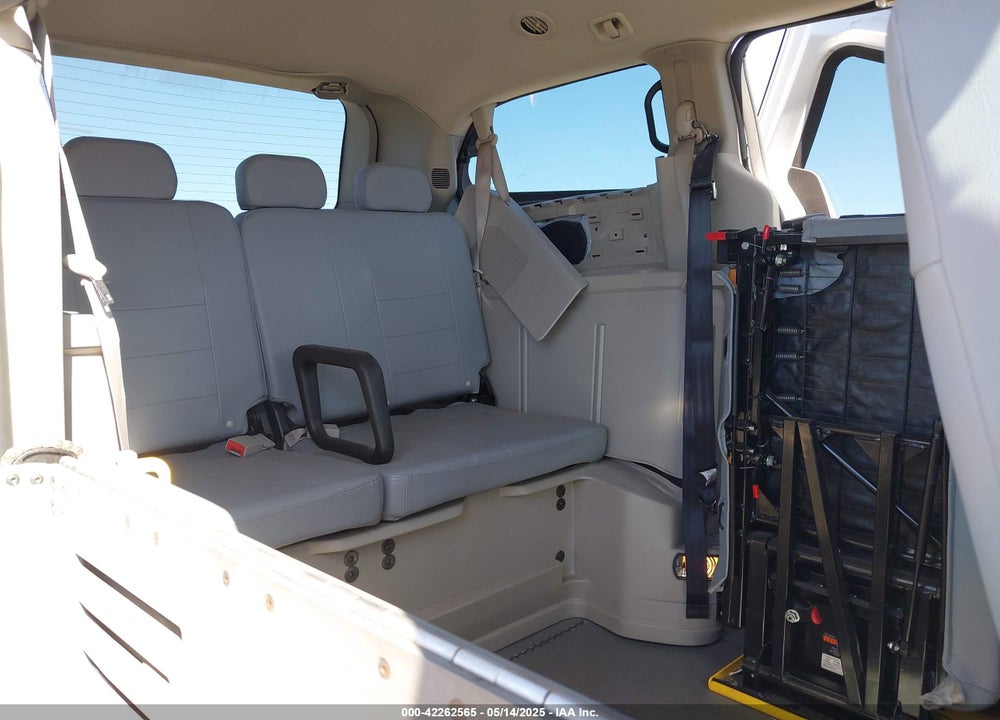 2018 DODGE GRAND CARAVAN VIN: 2C7WDGBG9JR363103