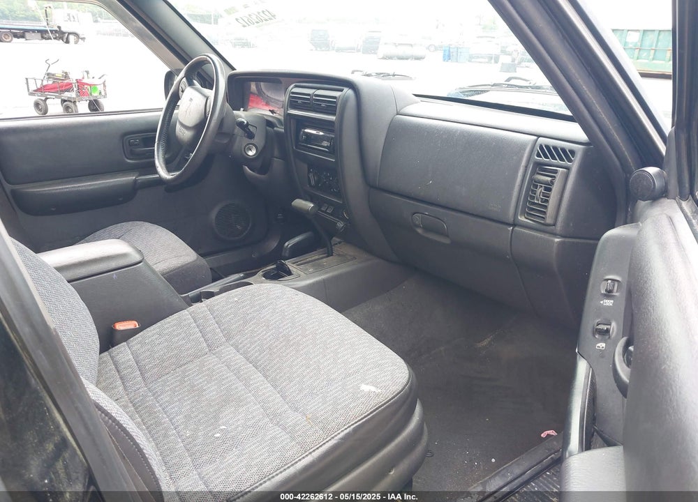 2000 JEEP CHEROKEE SPORT VIN: 1J4FF48S5YL182045