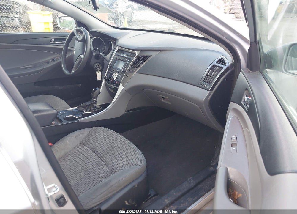 2014 HYUNDAI SONATA VIN: 5NPEB4AC9EH910725