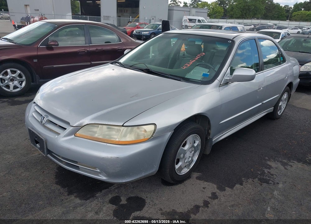 2002 HONDA ACCORD 3.0 EX VIN: 1HGCG165X2A077751
