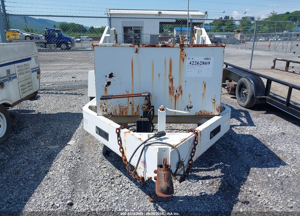 2002 KIEFER BUILT INC --- VIN: 1DVDC12182A008590