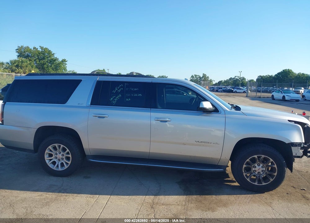 2017 GMC YUKON XL SLT VIN: 1GKS2GKC1HR115740
