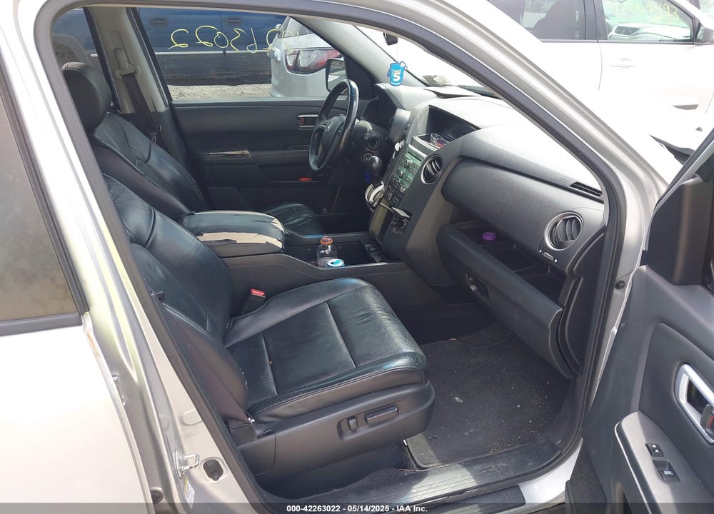 2011 HONDA PILOT VIN: 5FNYF4H59BB020986