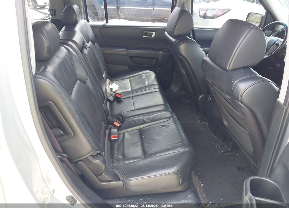 2011 HONDA PILOT VIN: 5FNYF4H59BB020986