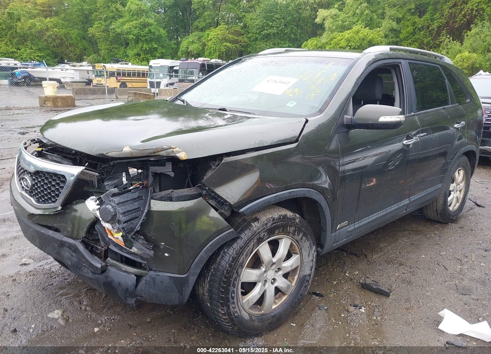 2011 KIA SORENTO VIN: 5XYKTDA13BG163902