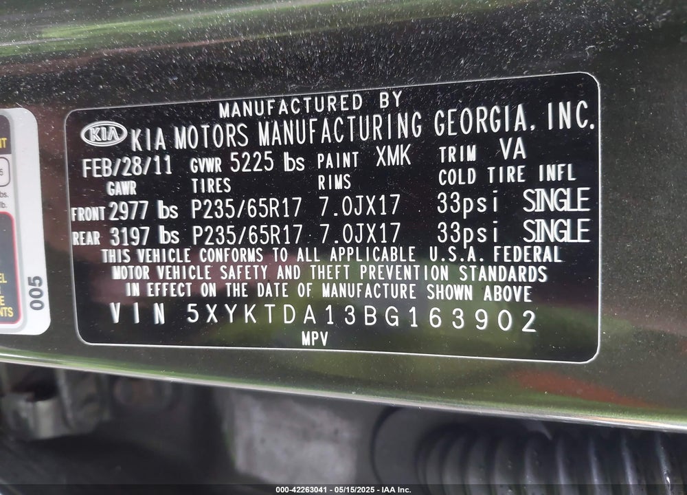 2011 KIA SORENTO VIN: 5XYKTDA13BG163902