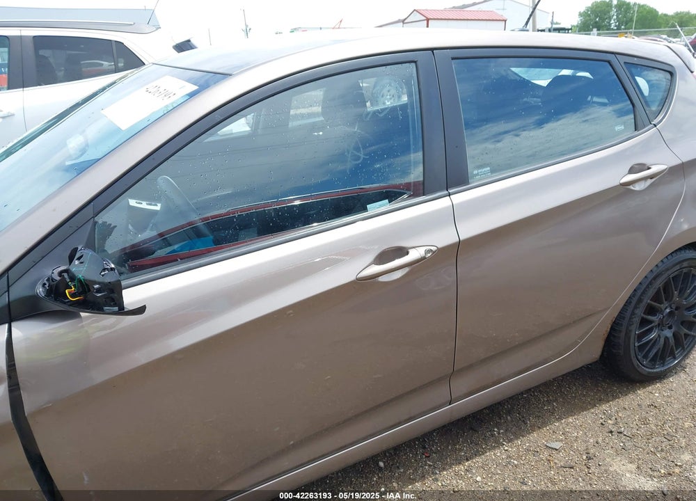 2012 HYUNDAI ACCENT SE VIN: KMHCU5AE1CU006231