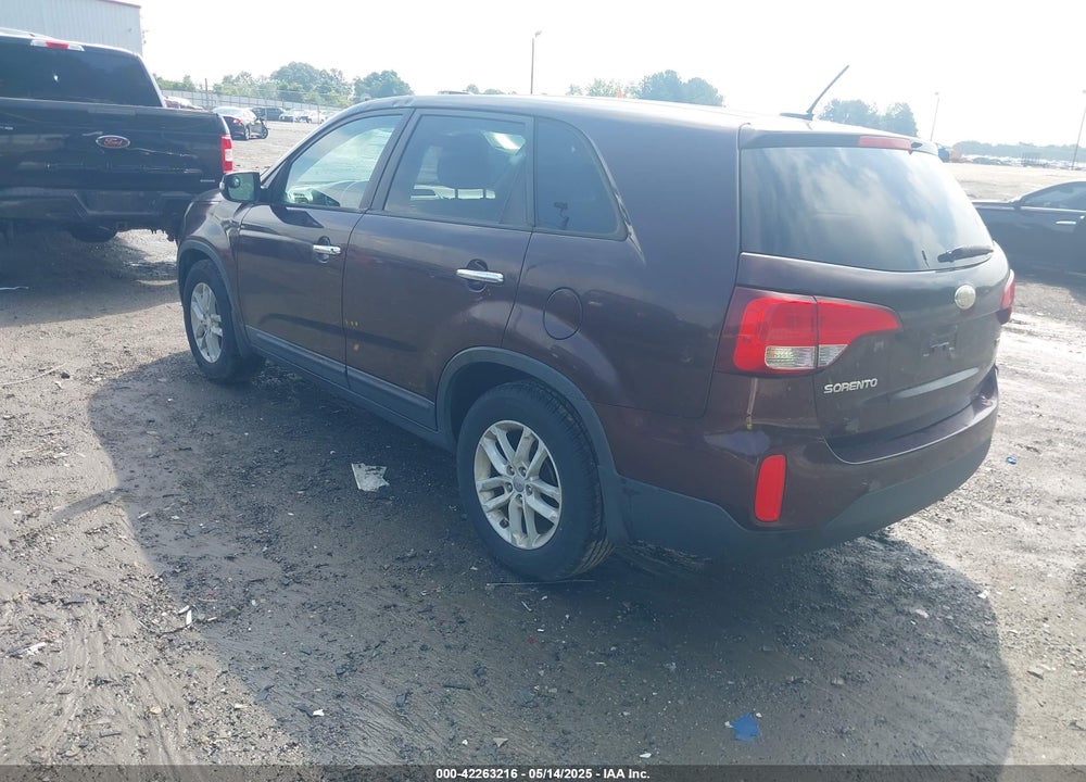 2014 KIA SORENTO VIN: 5XYKT3A67EG444921