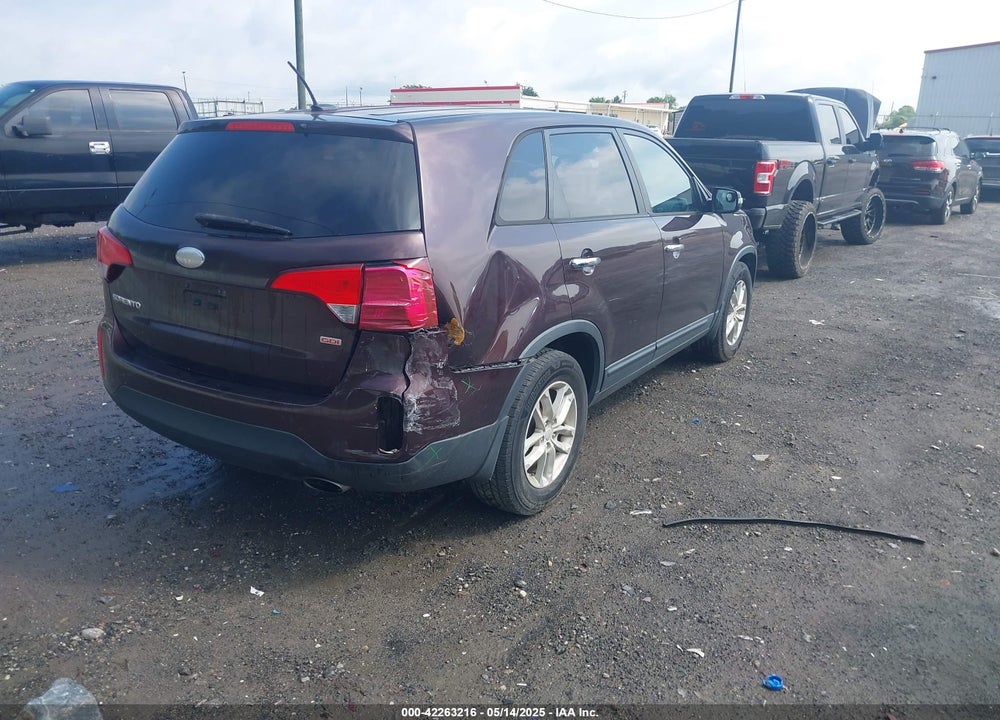 2014 KIA SORENTO VIN: 5XYKT3A67EG444921