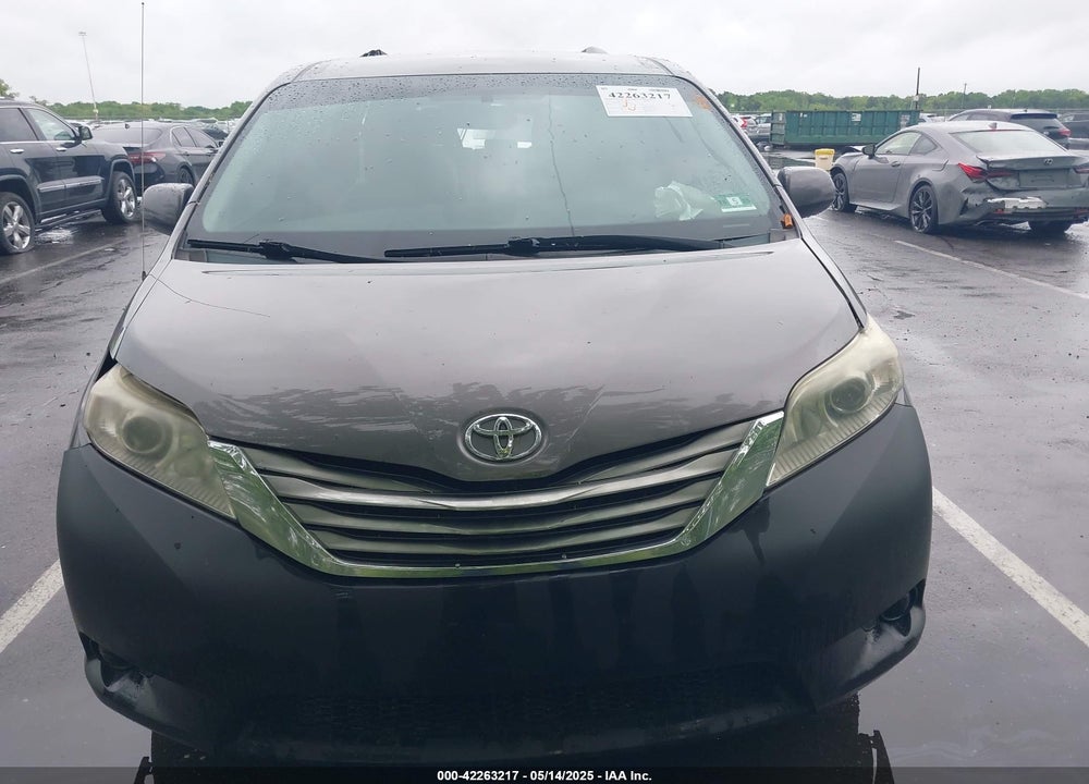 2011 TOYOTA SIENNA LE V6/LE V6 AUTO ACCESS SEAT VIN: 5TDKK3DC9BS089608