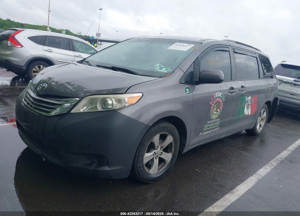 2011 TOYOTA SIENNA LE V6/LE V6 AUTO ACCESS SEAT VIN: 5TDKK3DC9BS089608