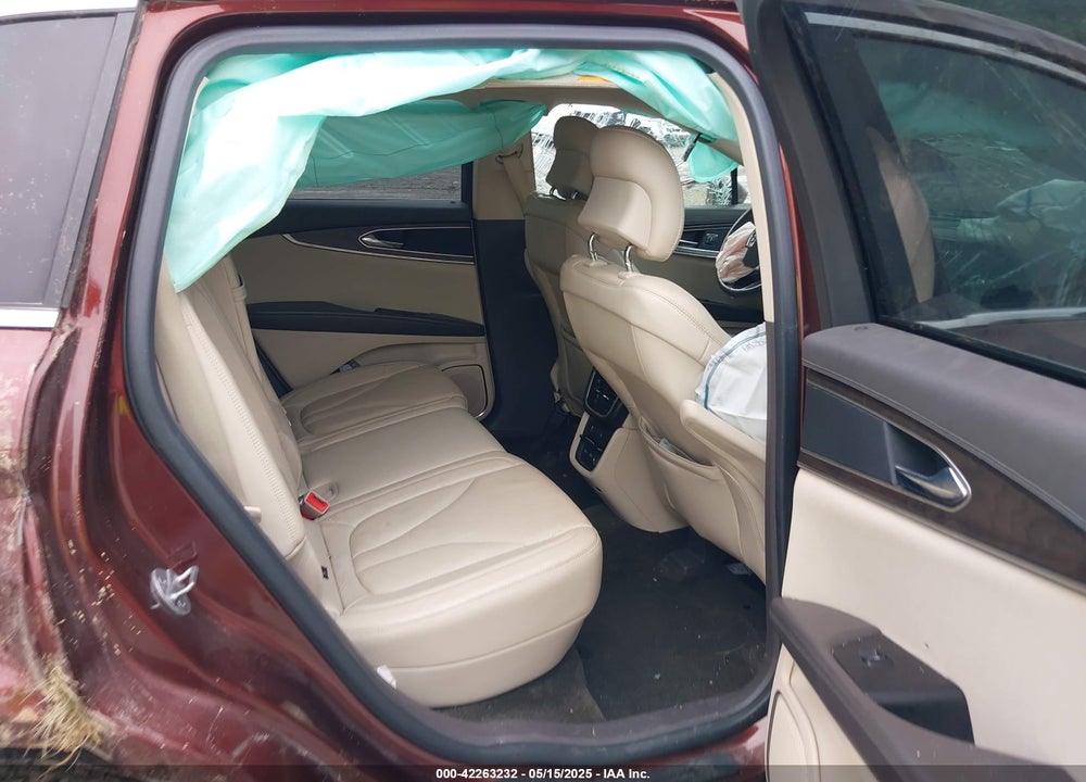 2016 LINCOLN MKX VIN: 2LMTJ8LR3GBL67731