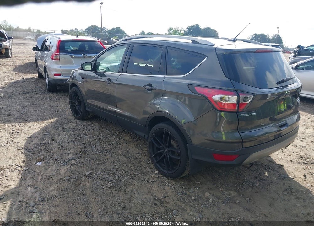 2017 FORD ESCAPE TITANIUM VIN: 1FMCU9J96HUB30755