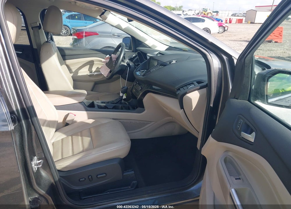 2017 FORD ESCAPE TITANIUM VIN: 1FMCU9J96HUB30755