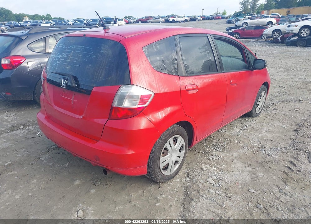 2011 HONDA FIT VIN: JHMGE8H30BC011383