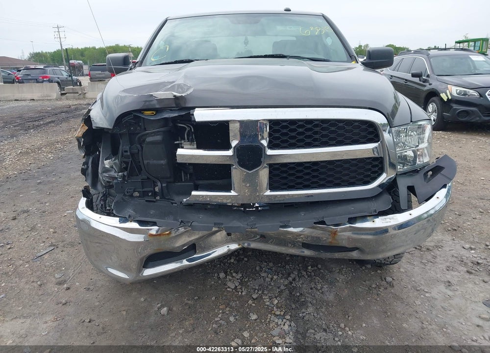 2017 RAM 1500 VIN: 3C6RR7KT2HG769501