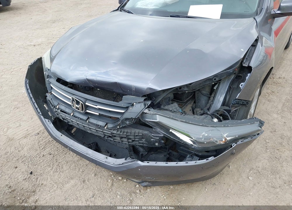 2013 HONDA ACCORD VIN: 1HGCR2F81DA204822