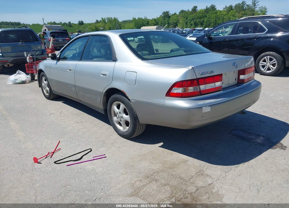 2000 LEXUS ES 300 VIN: JT8BF28G7Y5078938