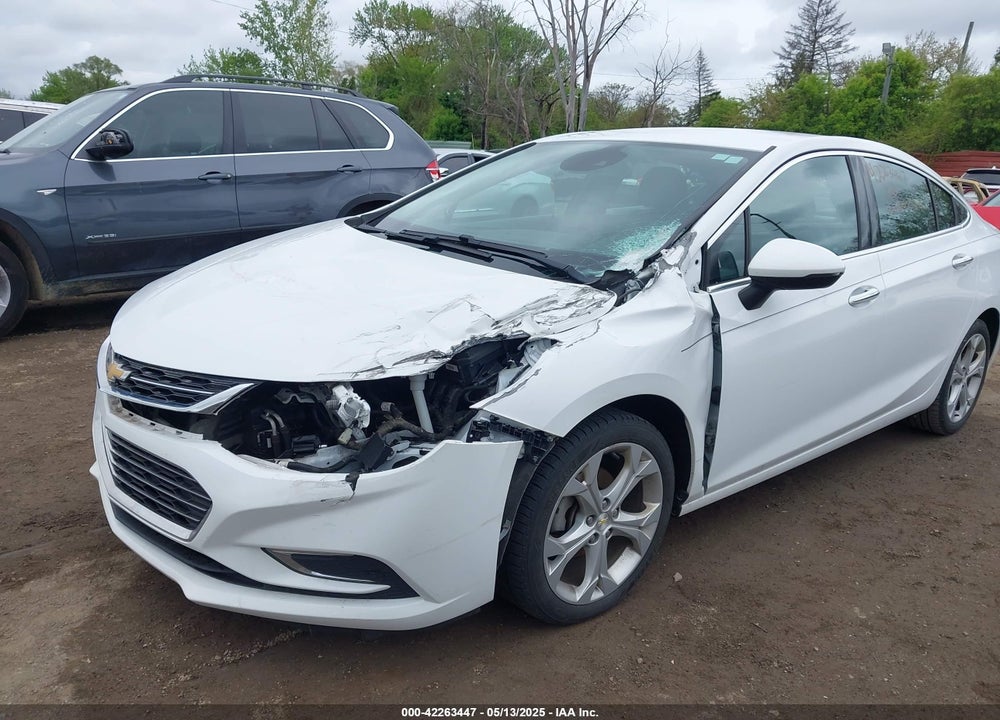 2018 CHEVROLET CRUZE VIN: 1G1BF5SM4J7106098