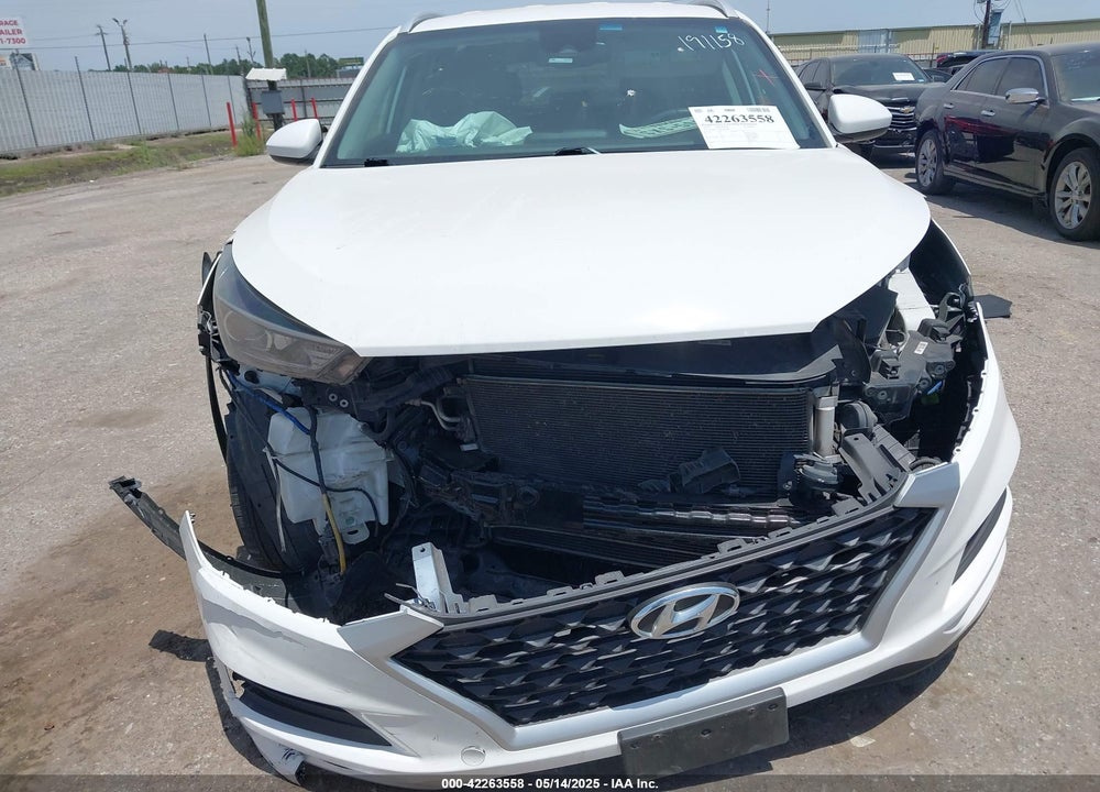 2019 HYUNDAI TUCSON VIN: KM8J33A49KU993200