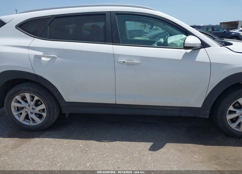 2019 HYUNDAI TUCSON VIN: KM8J33A49KU993200