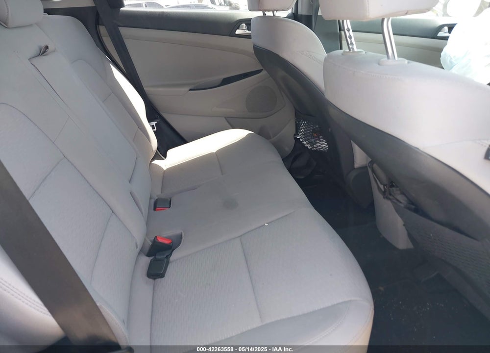 2019 HYUNDAI TUCSON VIN: KM8J33A49KU993200