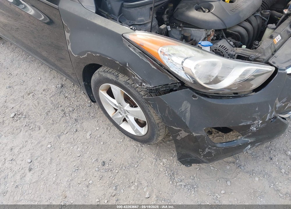 2013 HYUNDAI ELANTRA VIN: 5NPDH4AE0DH330631