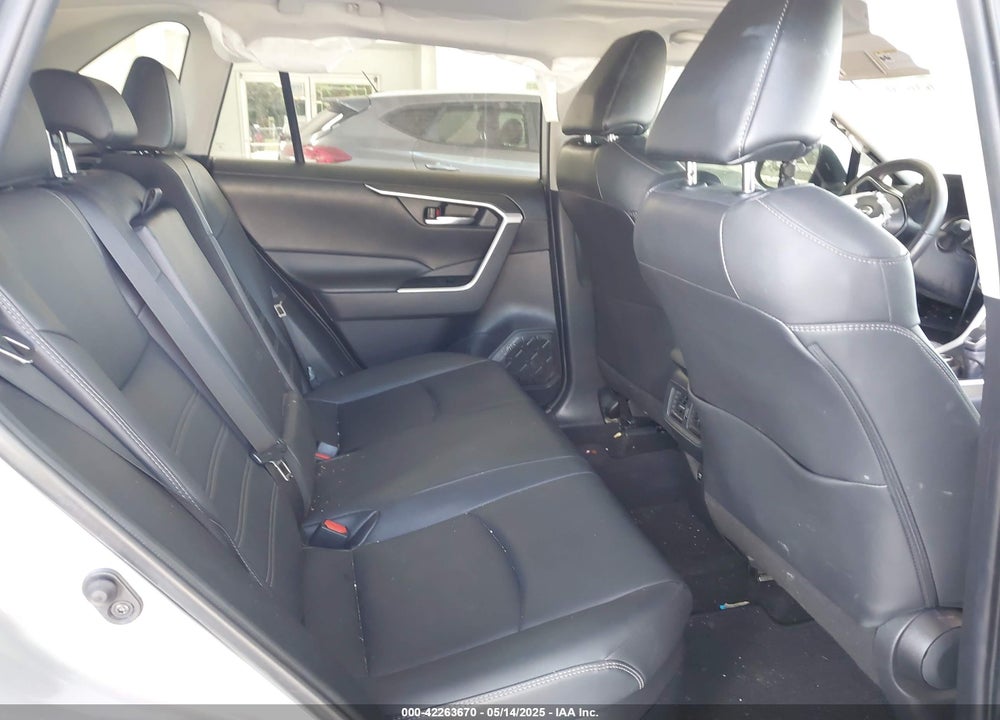 2021 TOYOTA RAV4 HYBRID XLE PREMIUM VIN: 4T3B6RFV0MU041650