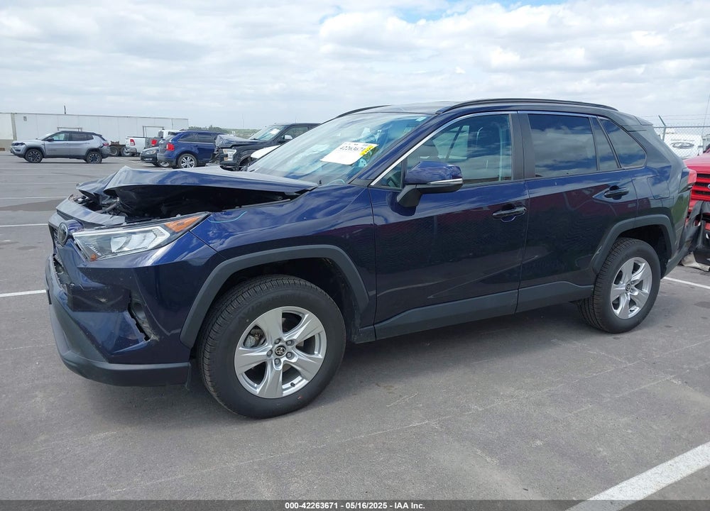 2021 TOYOTA RAV4 XLE VIN: 2T3P1RFV8MW237310