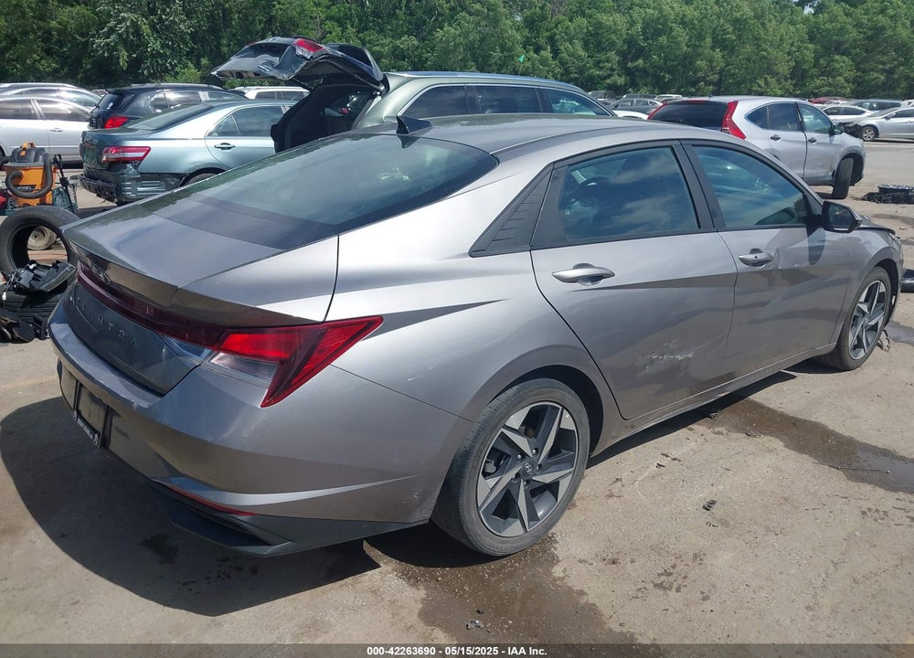 2023 HYUNDAI ELANTRA VIN: KMHLS4AG5PU412939