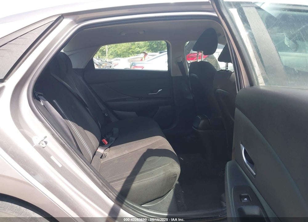 2023 HYUNDAI ELANTRA VIN: KMHLS4AG5PU412939