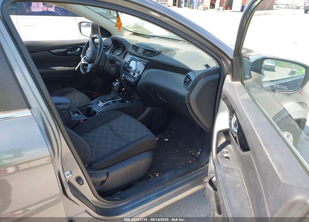 2018 NISSAN ROGUE SPORT VIN: JN1BJ1CP1JW105295
