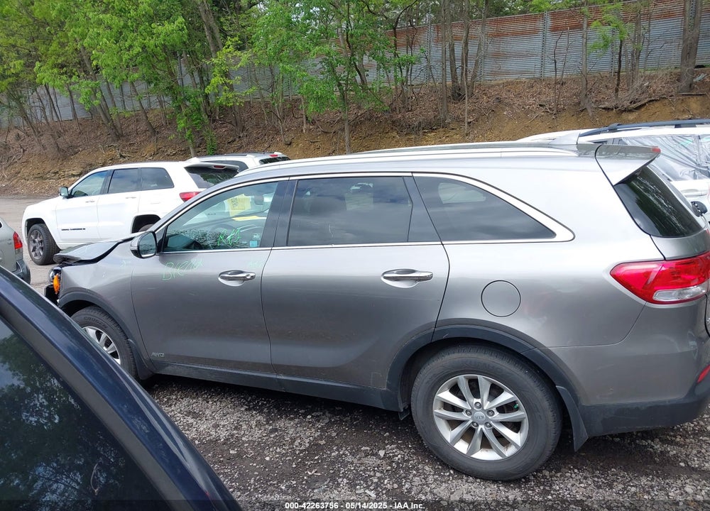 2017 KIA SORENTO 2.4L LX VIN: 5XYPGDA37HG239271