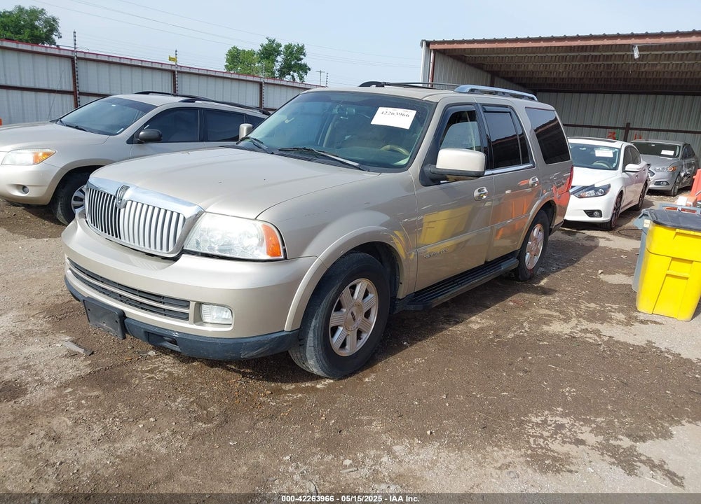 2005 LINCOLN NAVIGATOR VIN: 5LMFU28535LJ22179