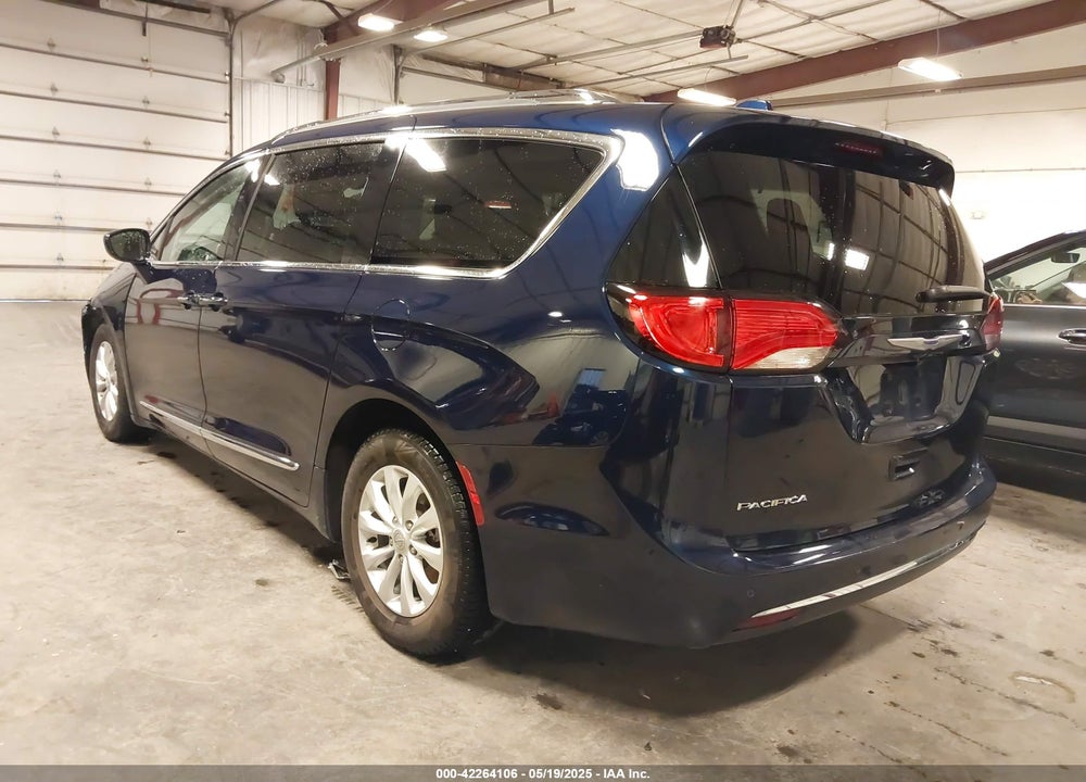 2018 CHRYSLER PACIFICA TOURING L PLUS VIN: 2C4RC1EG6JR288141